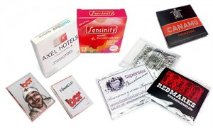 productos-personalizados-preservativos-estuche-unitario-adhesivo-bolsita-de-cristal-tarjeta-publicitaria